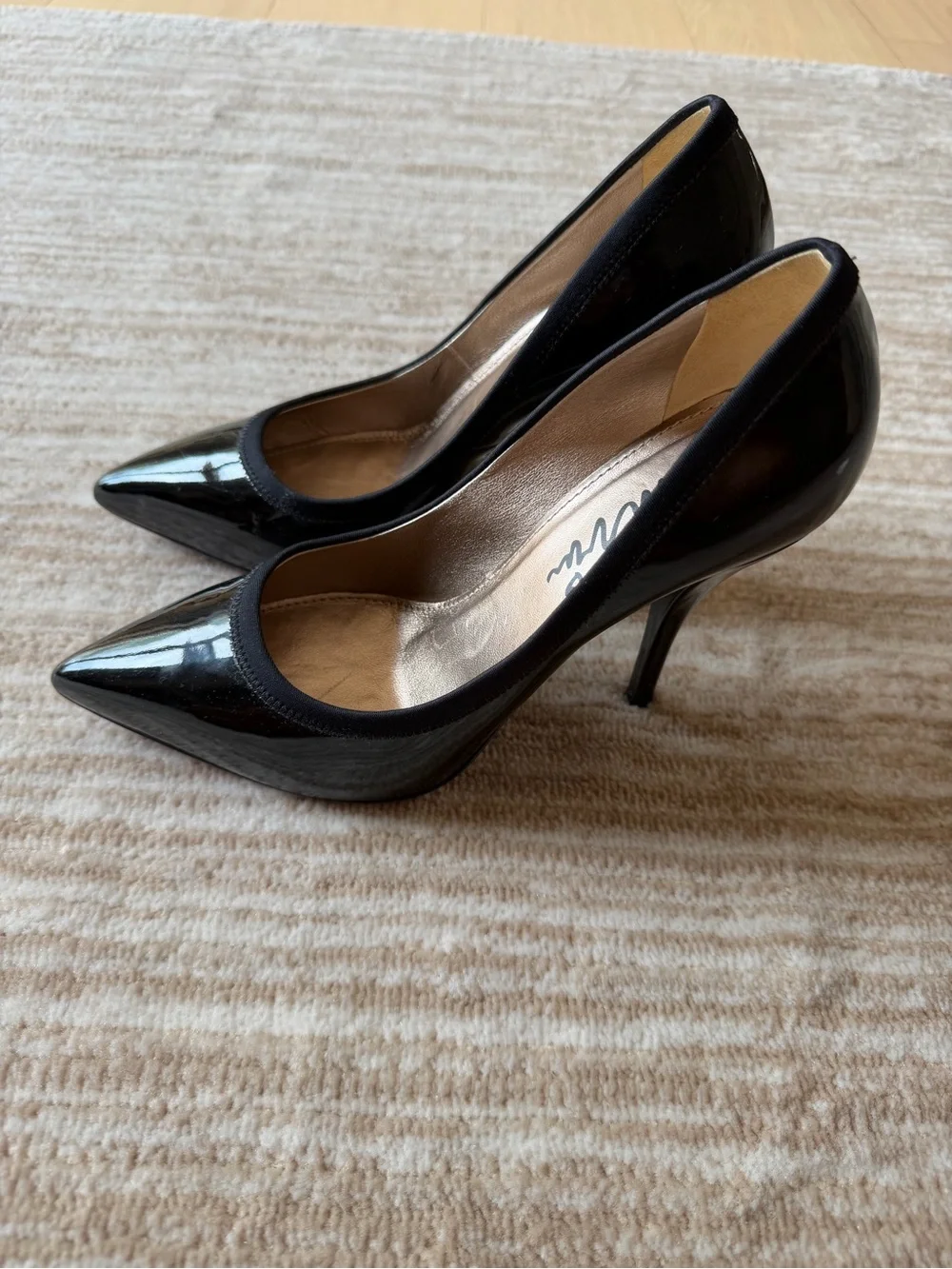 Lanvin Black Patent Pointed-Toe Pumps Size 38